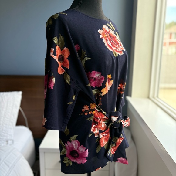 West Kei Navy Floral Tie-Front or Back Short Sleeved Blouse - Picture 8 of 16